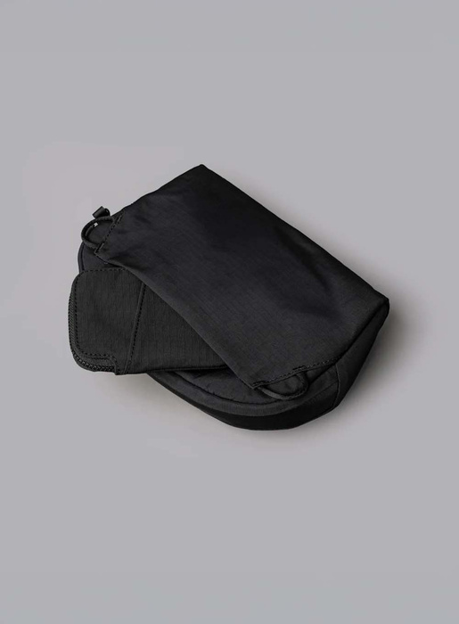 Torba saszetka na ramię Alpaka Flight Sling Mini 1L - Black, zdjęcie 7