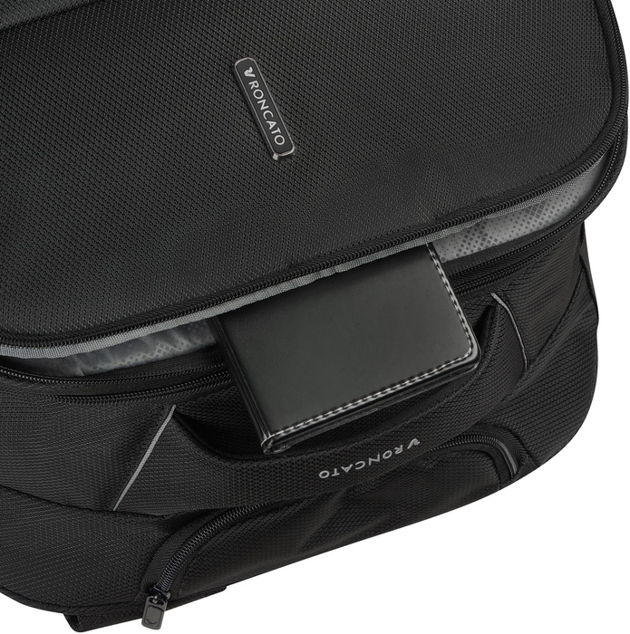 Plecak na kółkach Roncato Ironik 2.0 42L - Black, zdjęcie 7