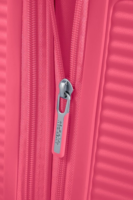 Walizka American Tourister Soundbox 67 cm powiększana różowa, zdjęcie 4